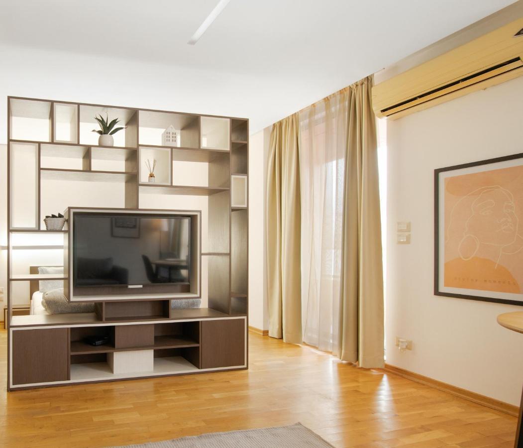 Deluxe Studentski Grad Apartment Sofia